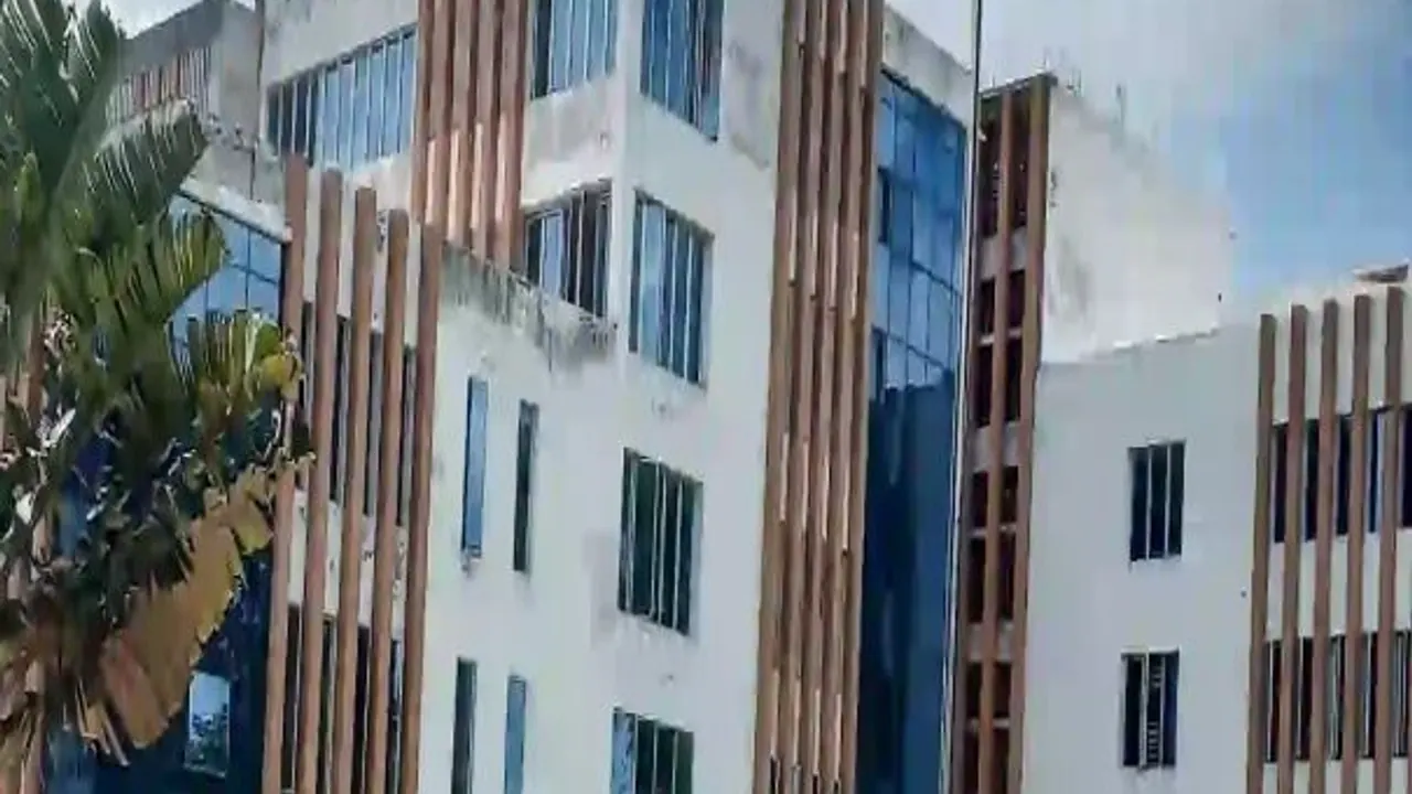 Ad-din Women's Medical College campus or college building in Dhaka, Bangladesh