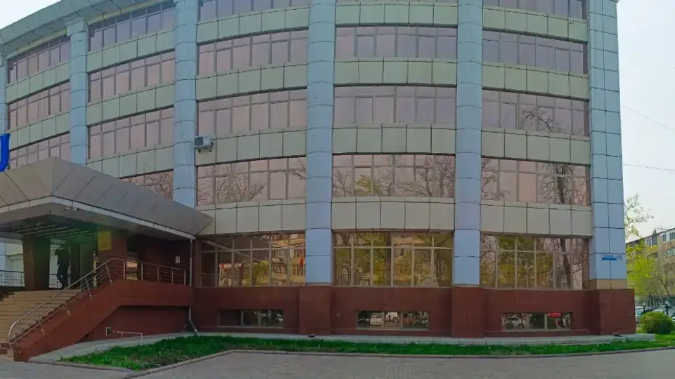 Royal Metropolitan University campus